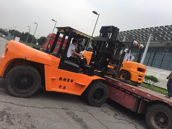 金泉搬運裝卸公司采購杭州叉車案例 金泉搬運裝卸公司采購杭州叉車案例